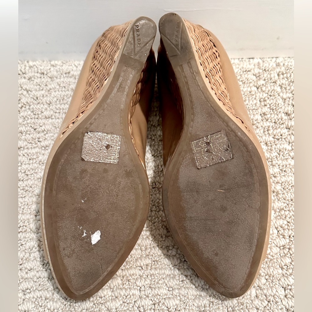 Sz 37.5 Prada Camel Patent Leather Wedges - Picture 6 of 6